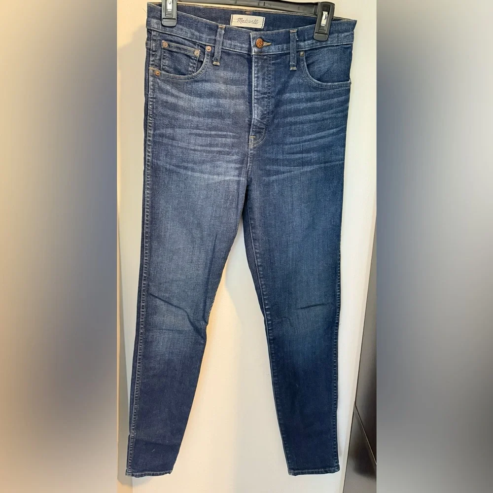 Madewell 10” high rise Skinny Jeans - Picture 3 of 3
